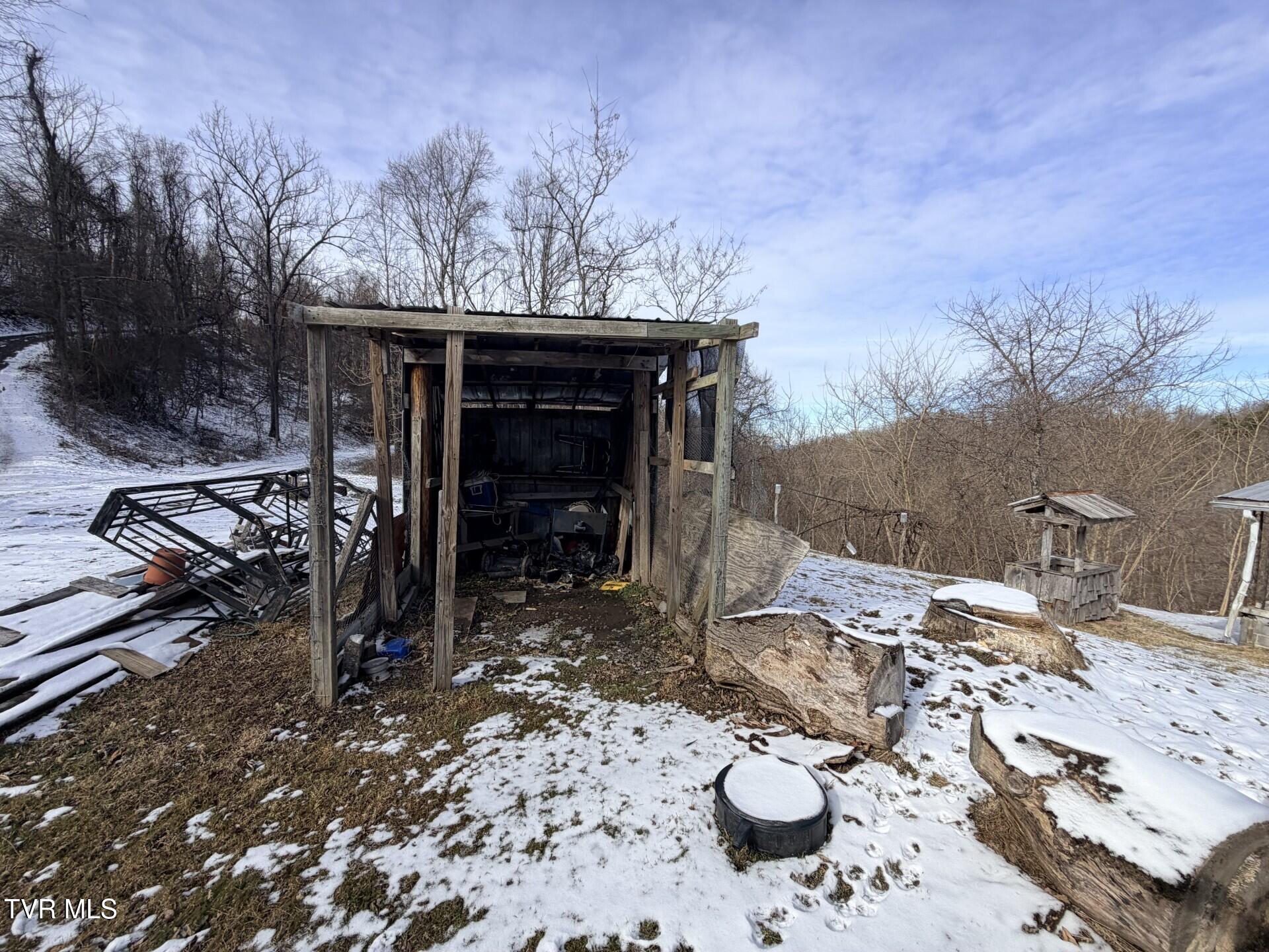 8187 Duncan Gap Road Wise, VA 24293 - Photo 9 of 23 shed