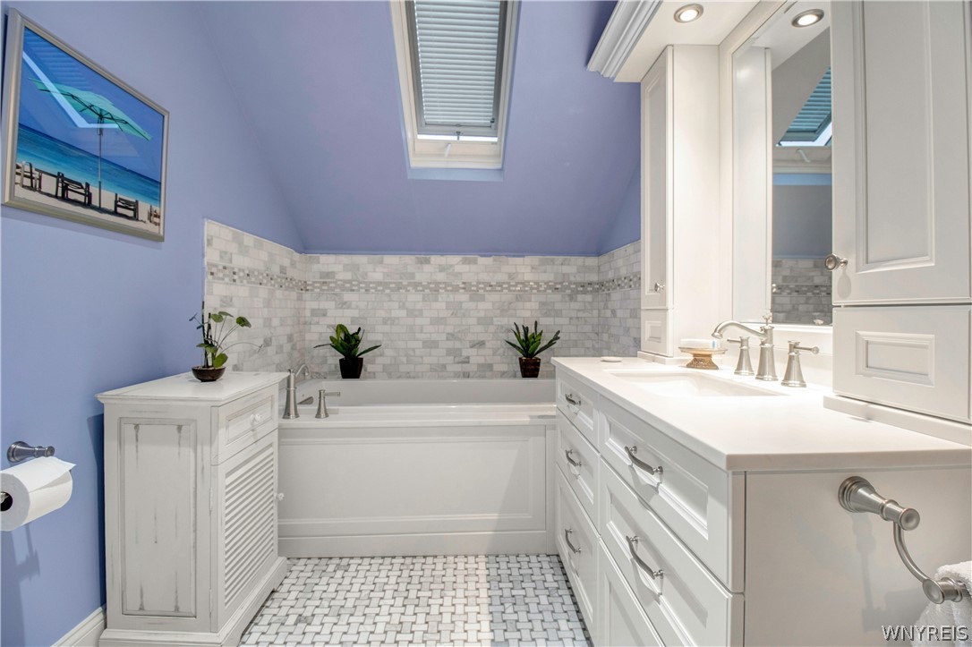 417 Summer Street Buffalo, NY 14213 - Photo 18 of 20