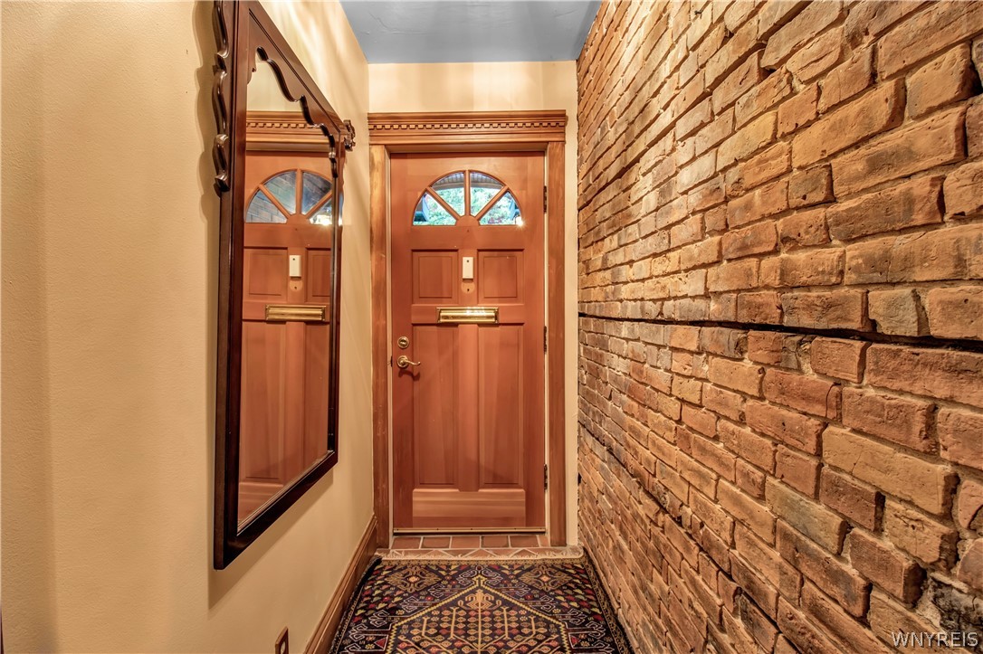 417 Summer Street Buffalo, NY 14213 - Photo 3 of 20