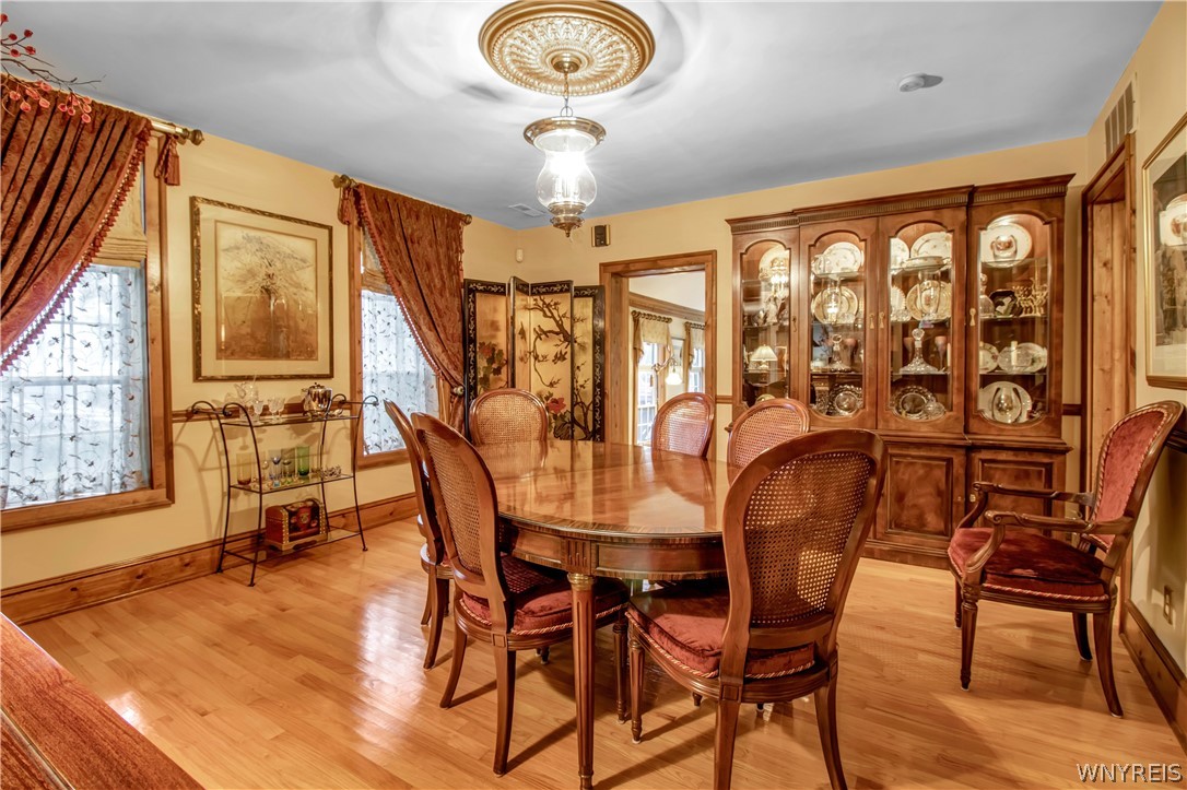 417 Summer Street Buffalo, NY 14213 - Photo 7 of 20