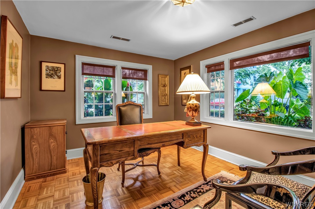 417 Summer Street Buffalo, NY 14213 - Photo 8 of 20