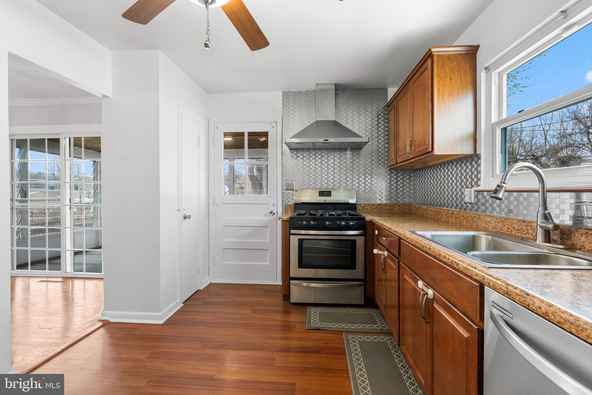 1304 Glenwilde Road Baltimore, MD 21228 - Photo 13 of 38