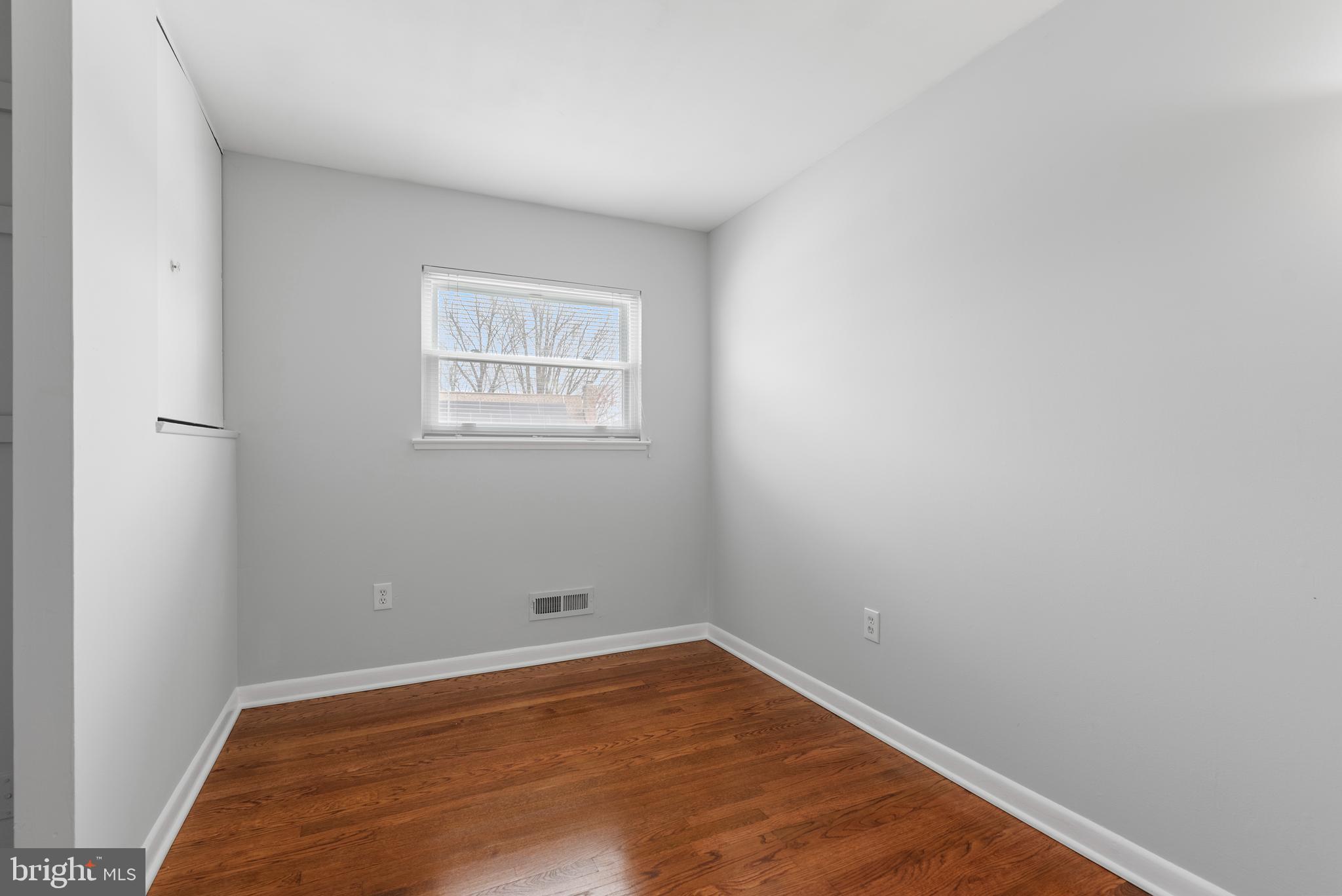 1304 Glenwilde Road Baltimore, MD 21228 - Photo 17 of 38