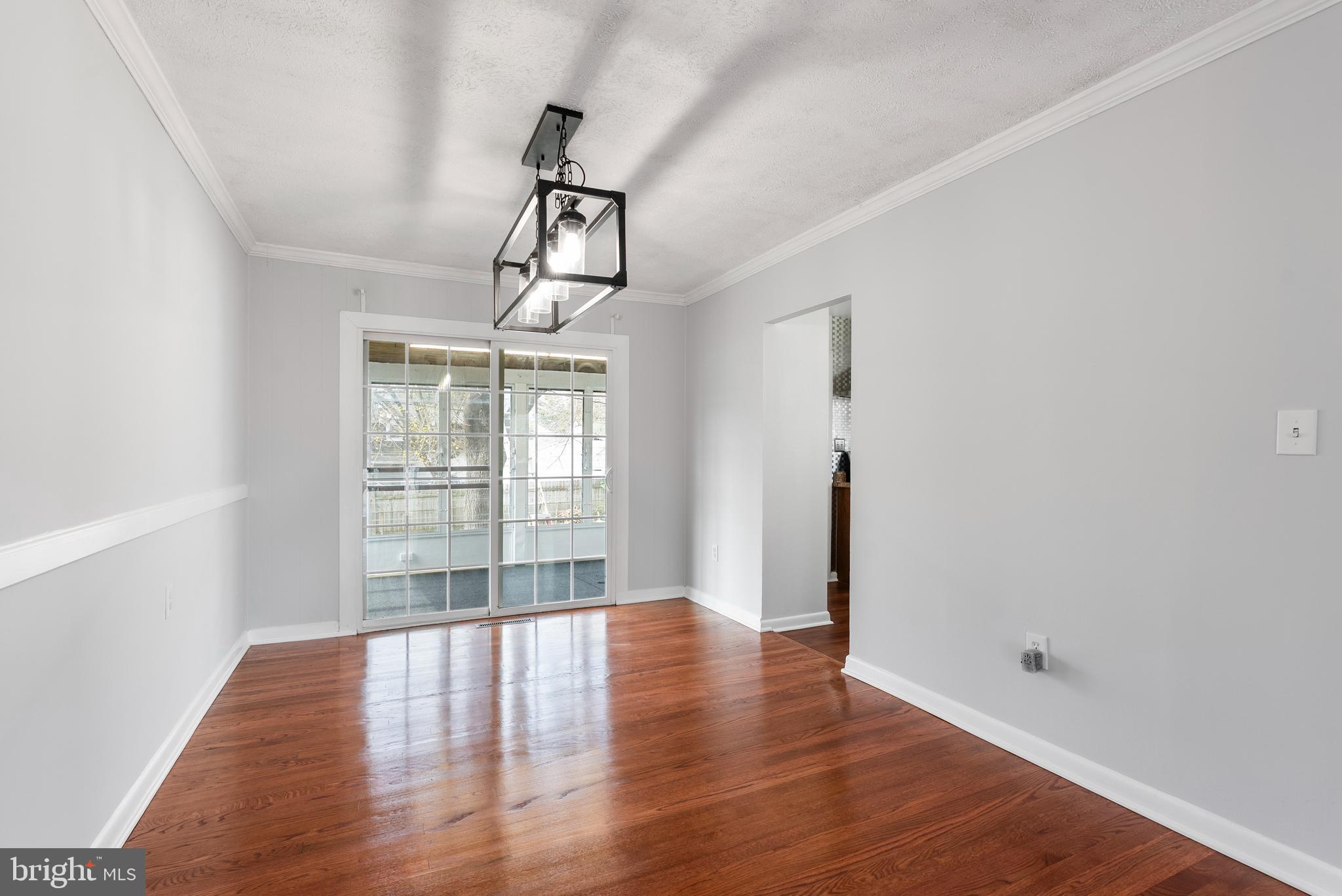 1304 Glenwilde Road Baltimore, MD 21228 - Photo 8 of 38