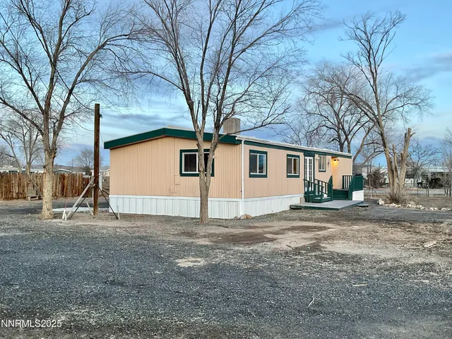 $240,000 | 2735 Toiyabe Street, Silver Springs, NV 89429