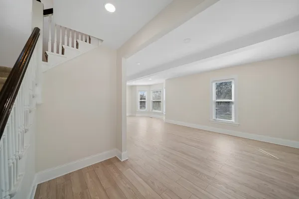 $799,000 | 323 South Hale Street, Wheaton, IL 60187