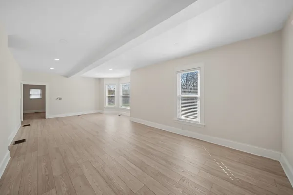 $799,000 | 323 South Hale Street, Wheaton, IL 60187