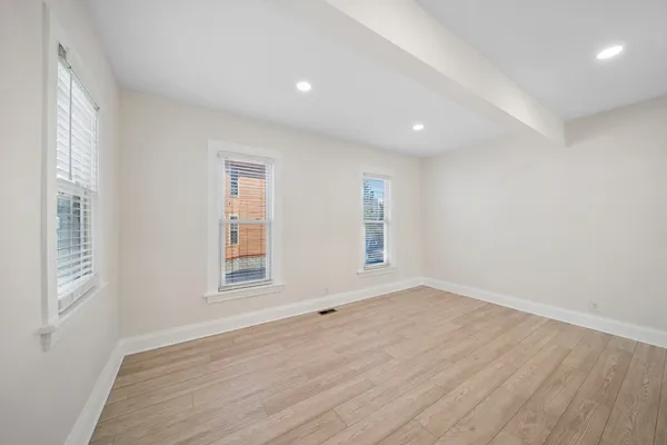 $799,000 | 323 South Hale Street, Wheaton, IL 60187