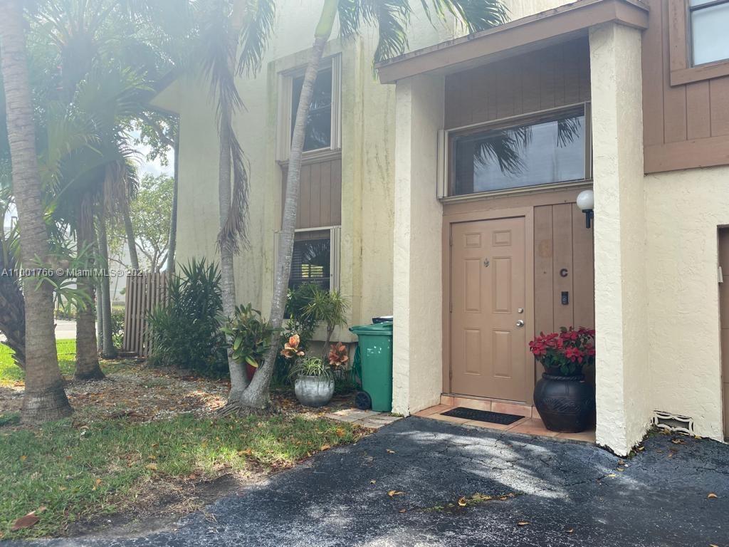 11321 Southwest 109th Road, Unit 62C Miami, FL 33176 - Photo 2 of 38 Gallery Image 2