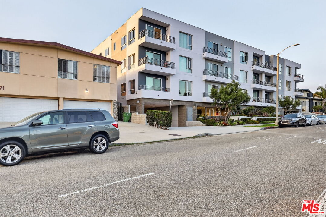 7857 West Manchester Avenue, Unit PH9 Playa del Rey, CA 90293 - Photo 3 of 31