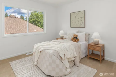 $2,100,000 | 13711 Northeast 135th Place, Kirkland, WA 98034