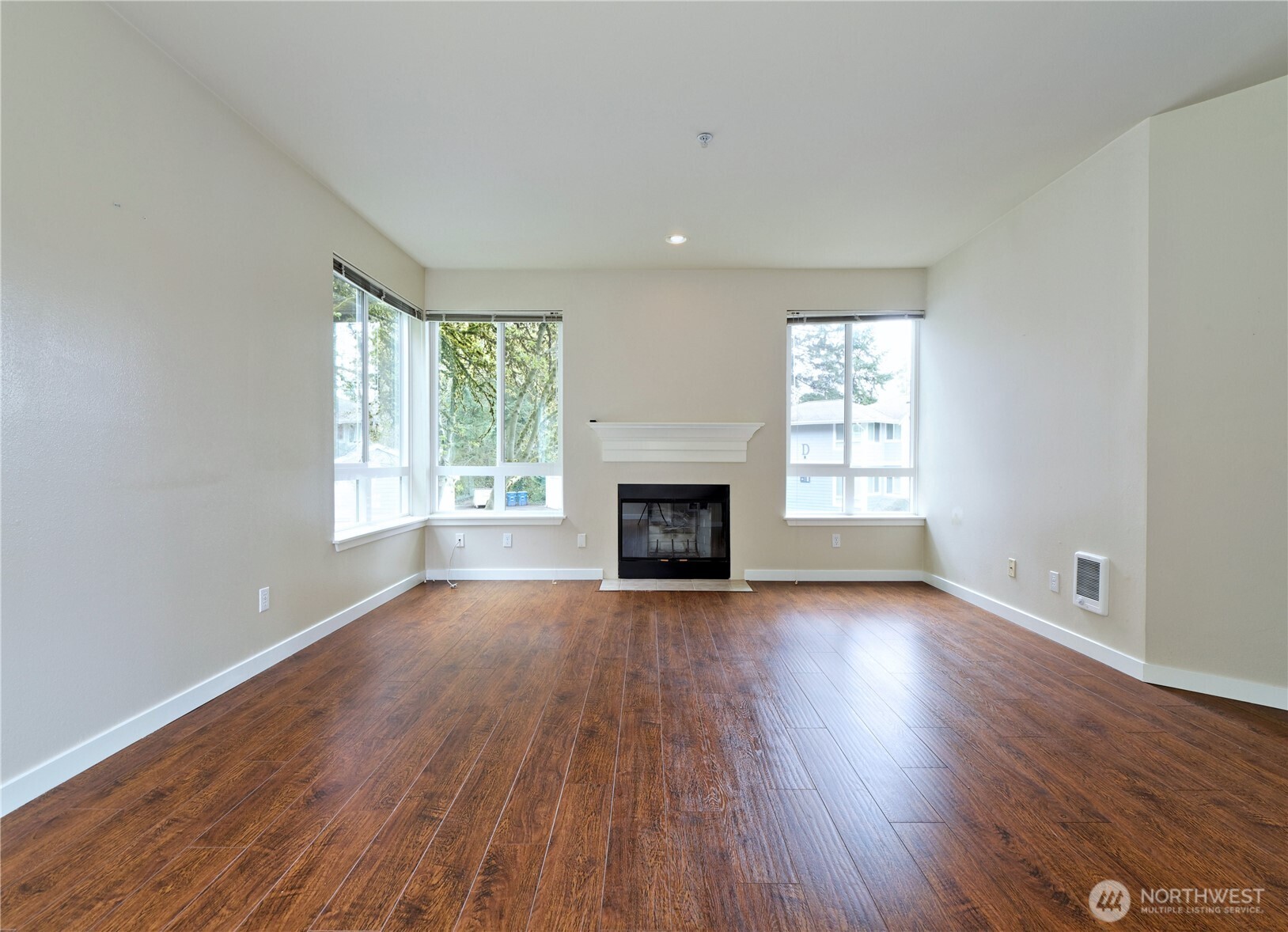 12012 Northeast 204th Place, Unit C201 Bothell, WA 98011 - Photo 8 of 21