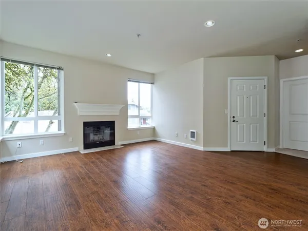 $350,000 | 12012 Northeast 204th Place, Unit C201, Bothell, WA 98011