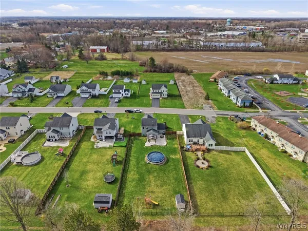 $419,000 | 3773 Captains Way, Wheatfield, NY 14120