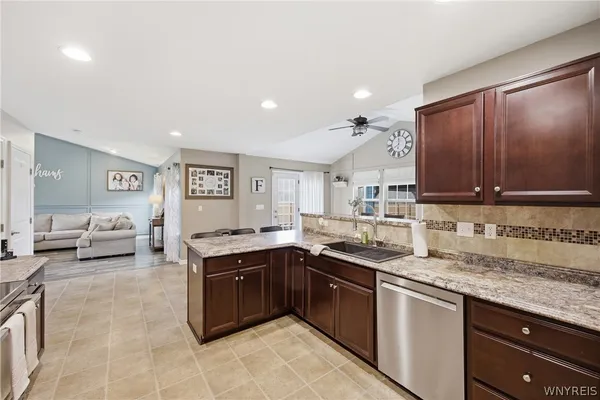 $419,000 | 3773 Captains Way, Wheatfield, NY 14120