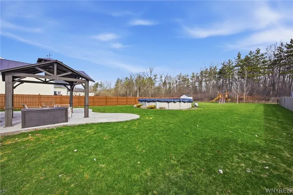 $419,000 | 3773 Captains Way, Wheatfield, NY 14120