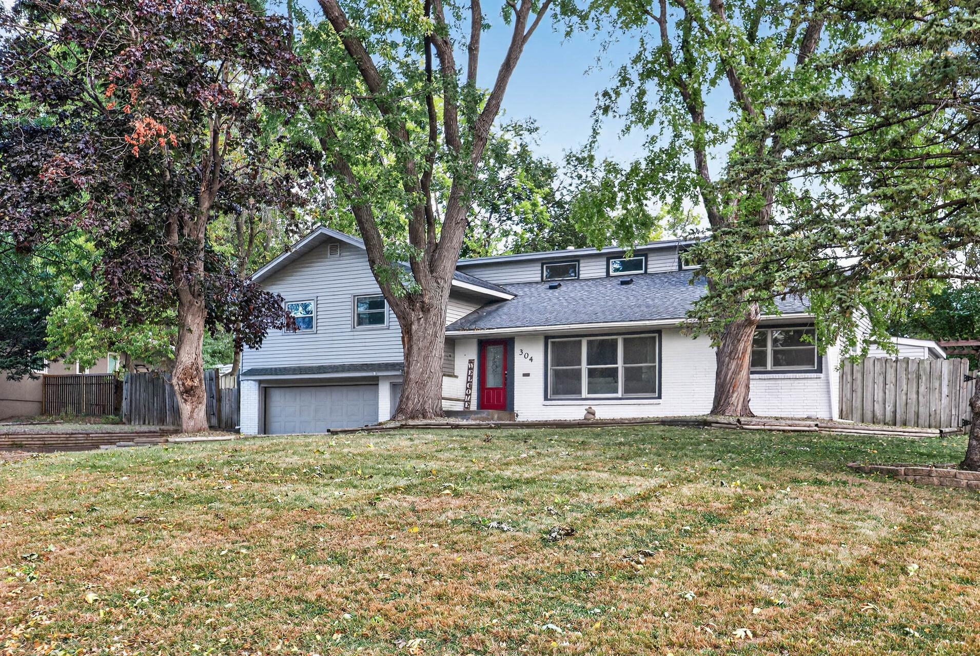 304 Valley High Road Burnsville, MN 55337 - Photo 1 of 1