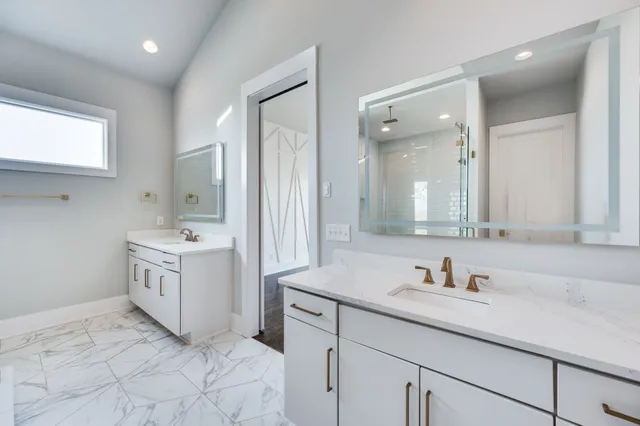 a view of a walk in closet