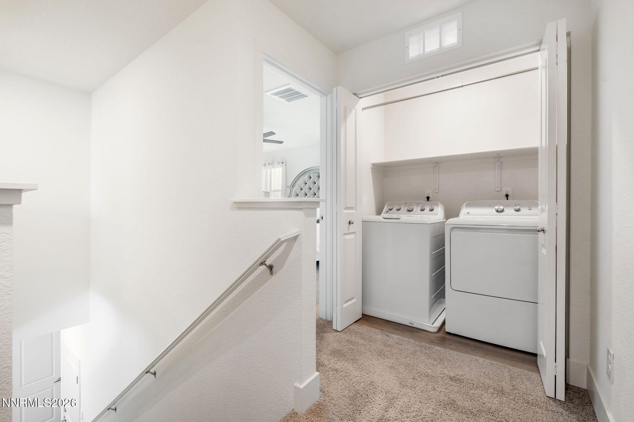7999 Majorite Way Sparks, NV 89436 - Photo 15 of 26 a utility room with dryer and washer