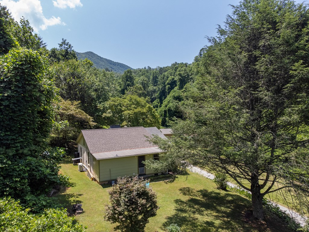 261 Shook Road Bryson City, NC 28713 - Photo 29 of 44 Gallery Image 29