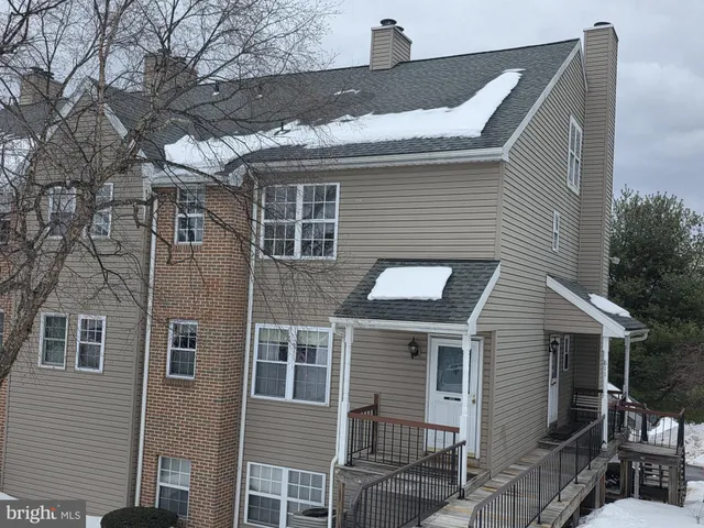 $254,500 | 812 Christopher Drive, Reading, PA 19610