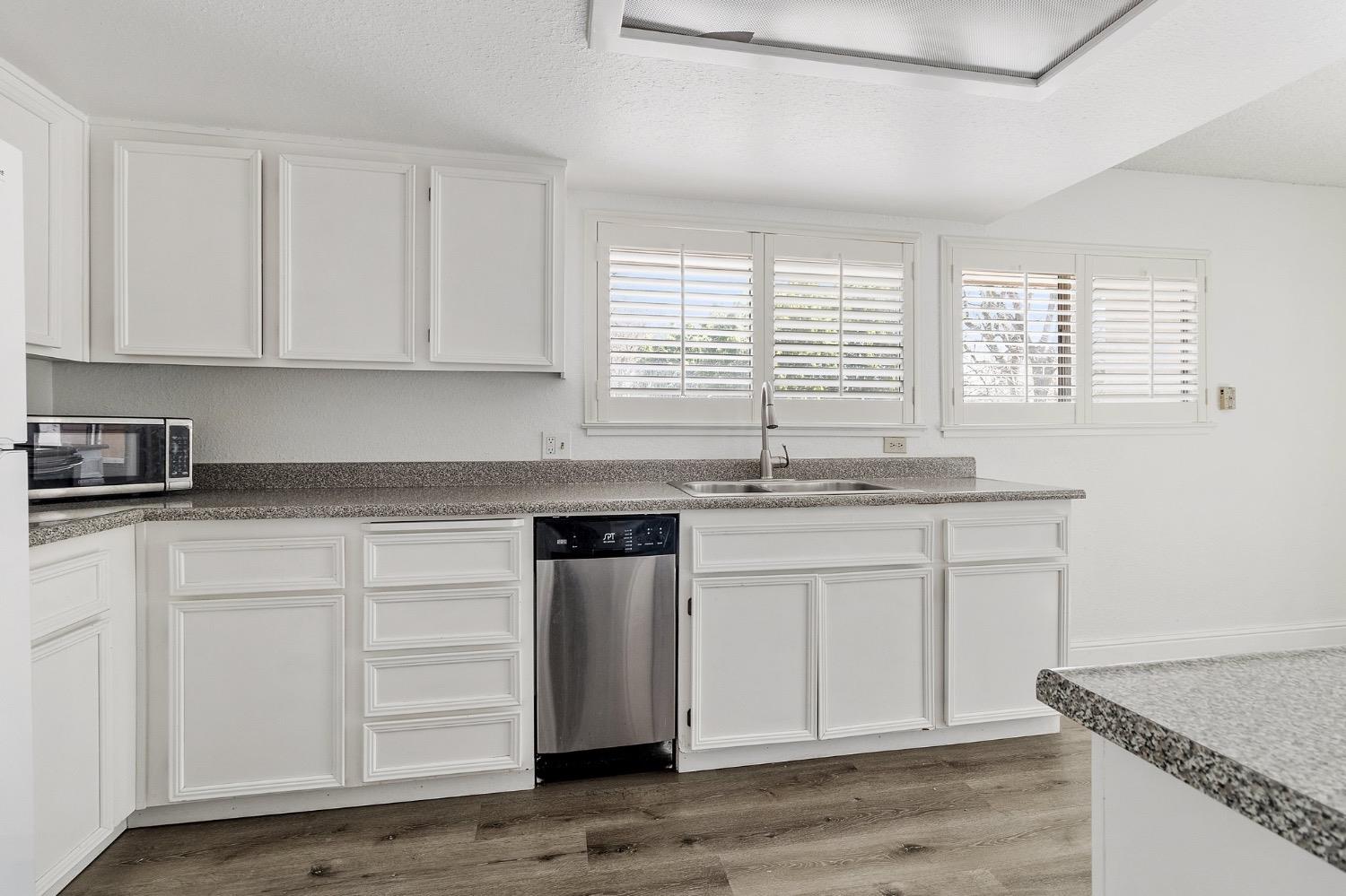 3701 Colonial Drive, Unit 164 Modesto, CA 95356 - Photo 12 of 23