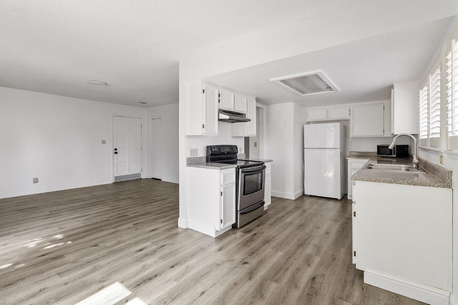 3701 Colonial Drive, Unit 164 Modesto, CA 95356 - Photo 7 of 23