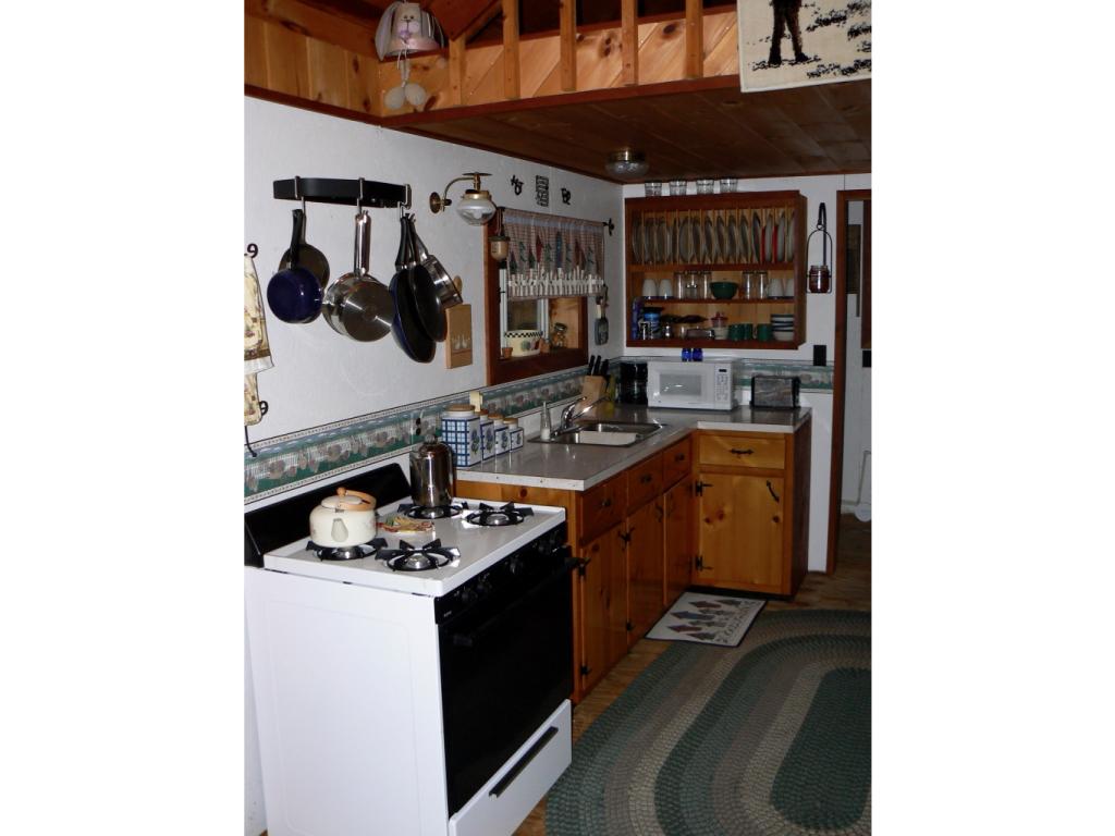 95 Matthew Dudley Road Granby, VT 05840 - Photo 4 of 25