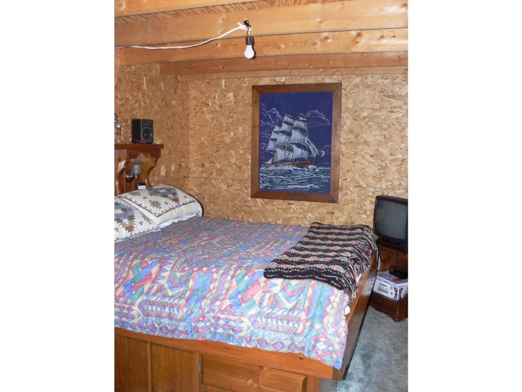 95 Matthew Dudley Road Granby, VT 05840 - Photo 10 of 25