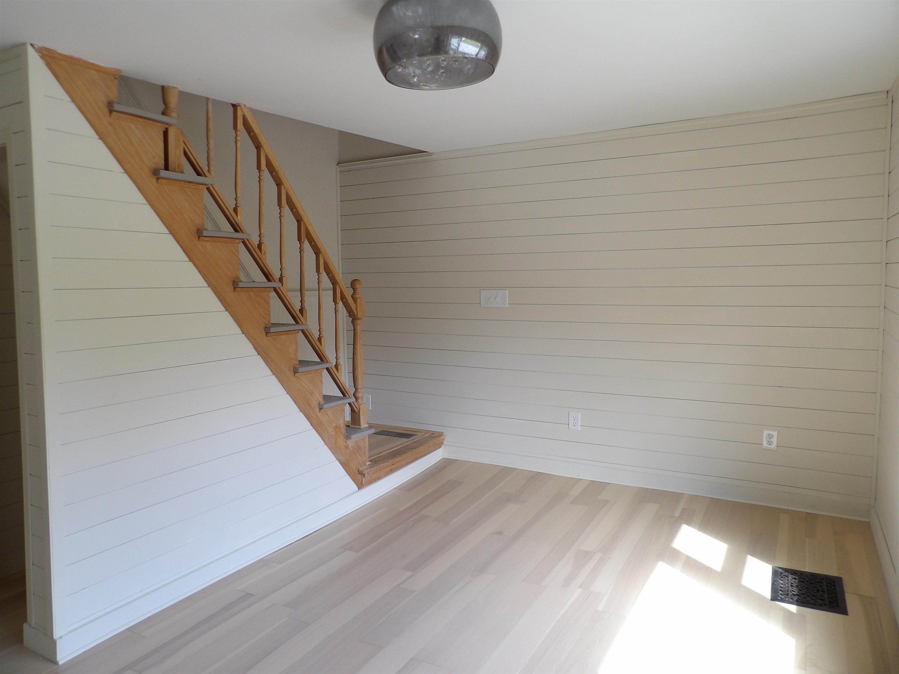 69 Meacham Street Wallingford, VT 05773 - Photo 11 of 55