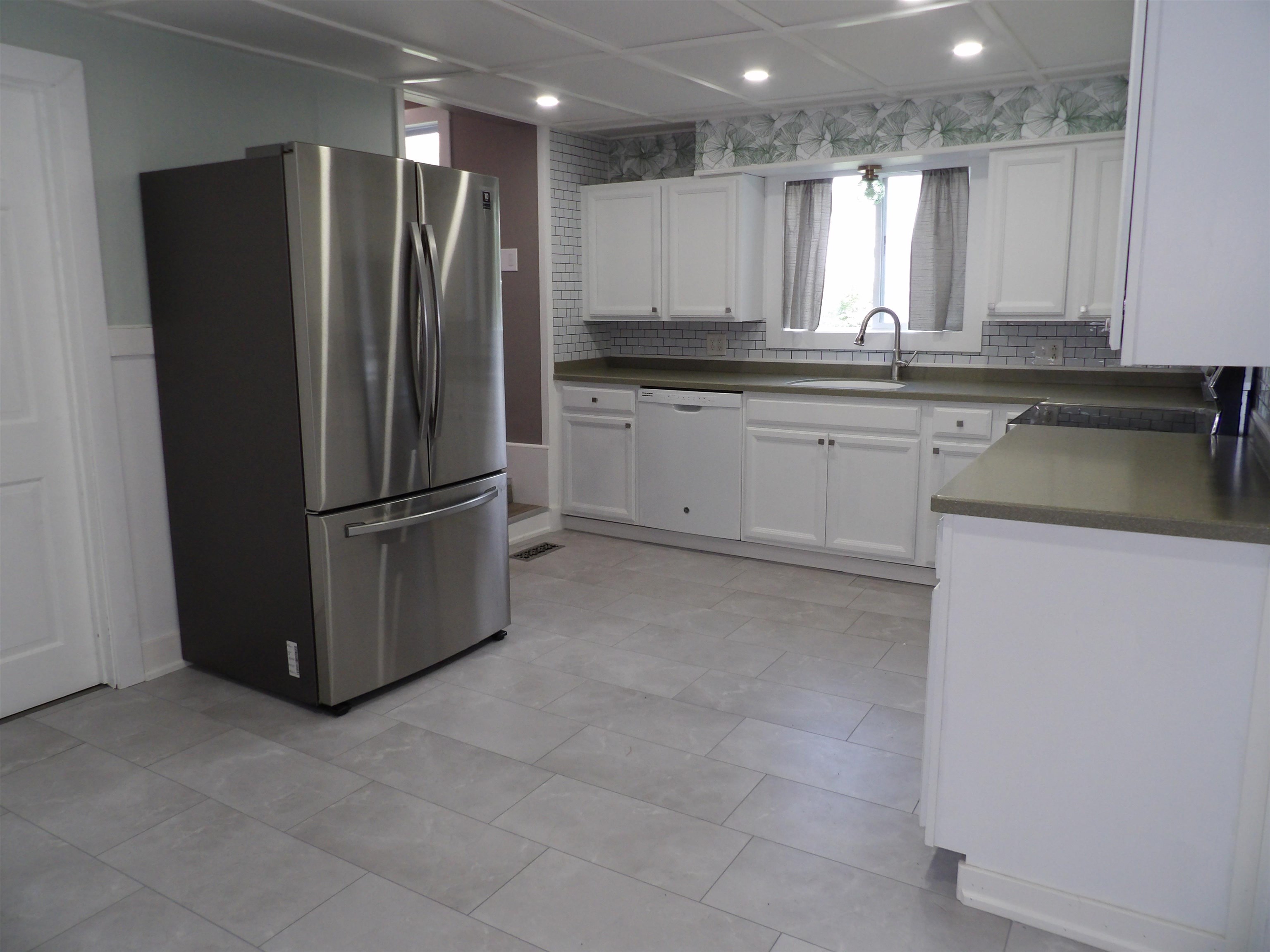 69 Meacham Street Wallingford, VT 05773 - Photo 16 of 55