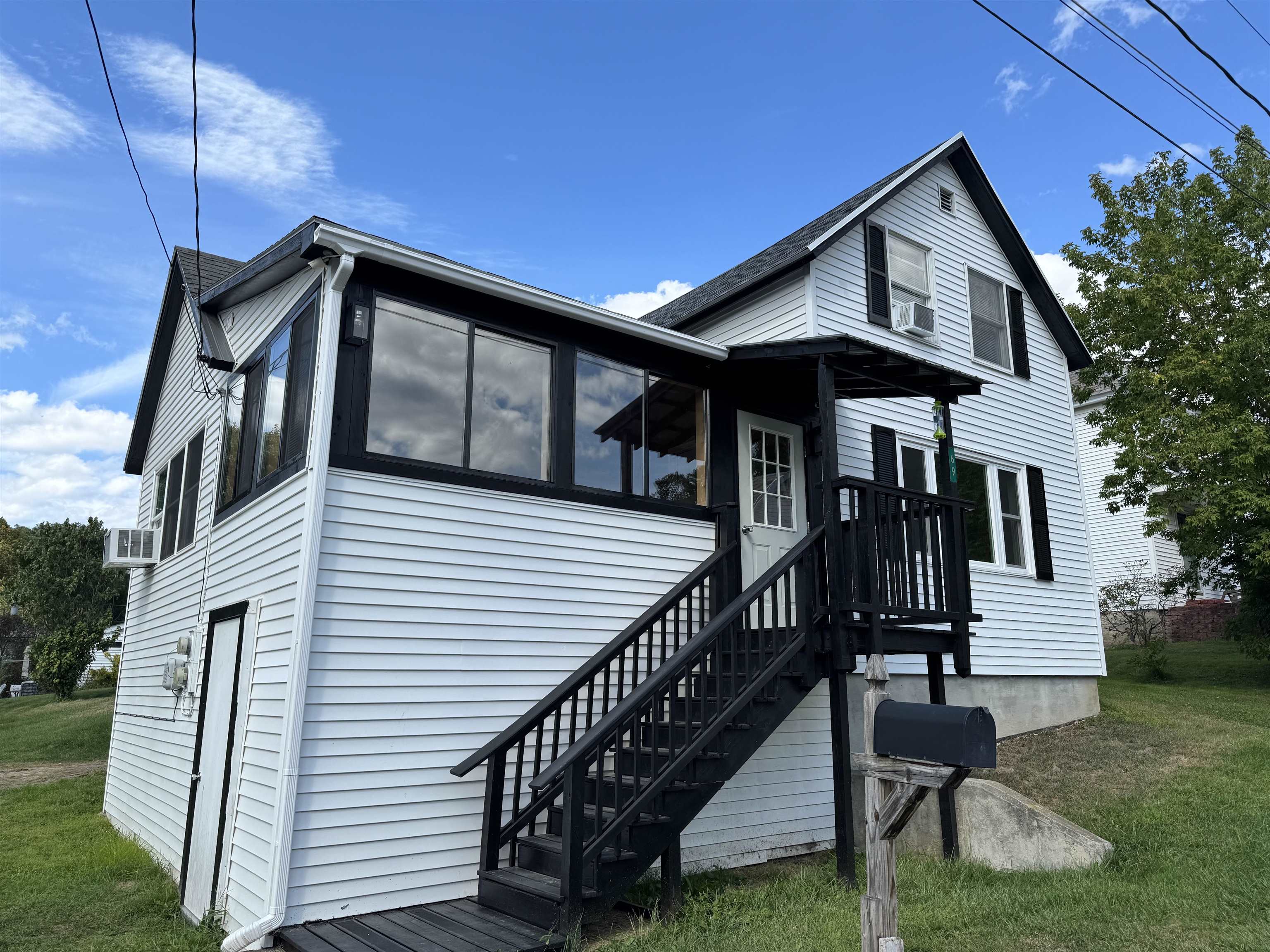 69 Meacham Street Wallingford, VT 05773 - Photo 2 of 55