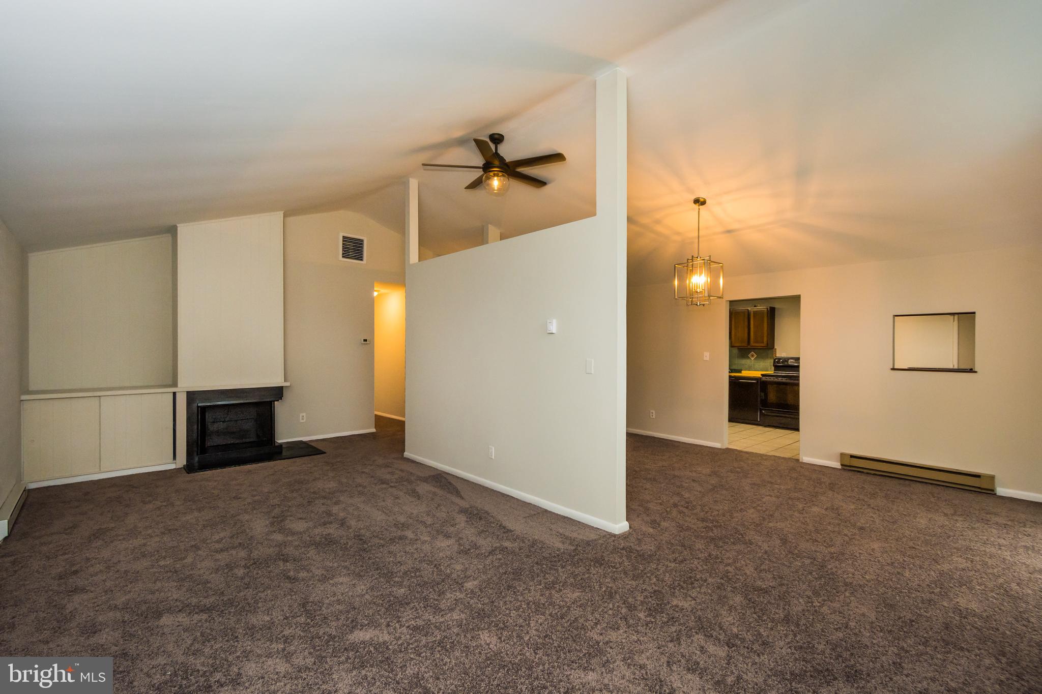 418 Enfield Road Joppa, MD 21085 - Photo 11 of 46 Area room with the middle wall