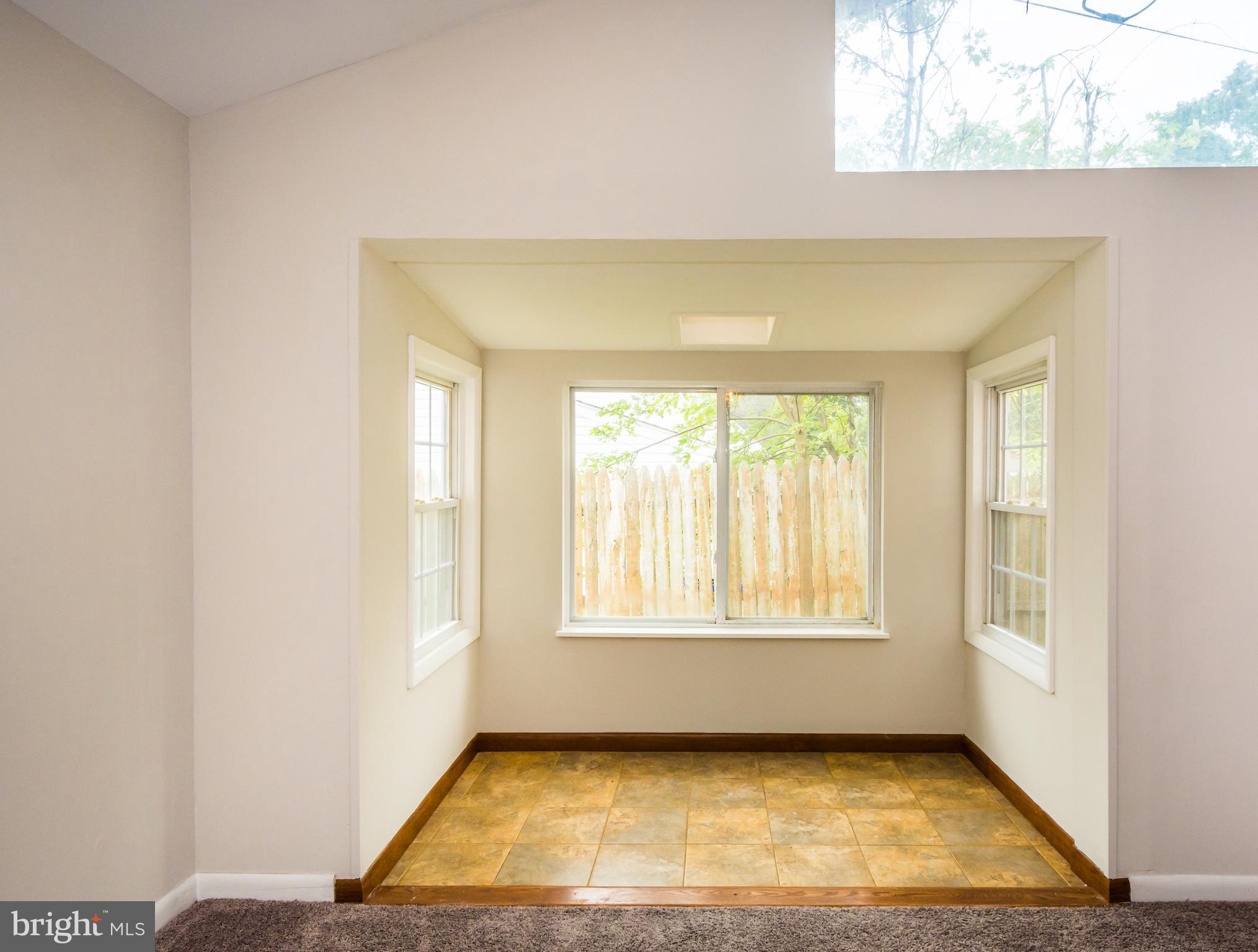 418 Enfield Road Joppa, MD 21085 - Photo 9 of 46 Breakfast Nook