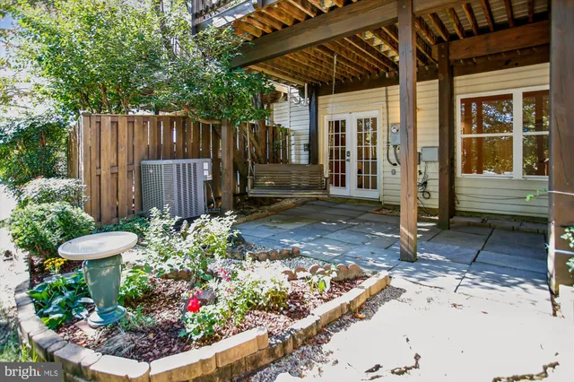 $3,800 | 6339 Dunman Way, Alexandria, VA 22315