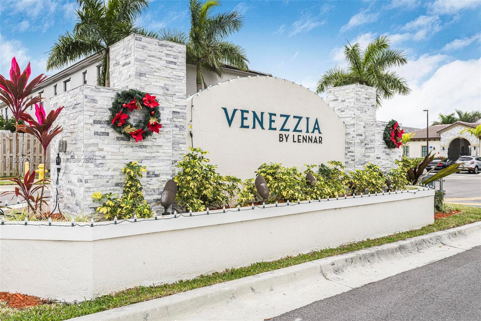 18180 Southwest 148th Road, Unit 18180 Miami, FL 33187 - Photo 28 of 29