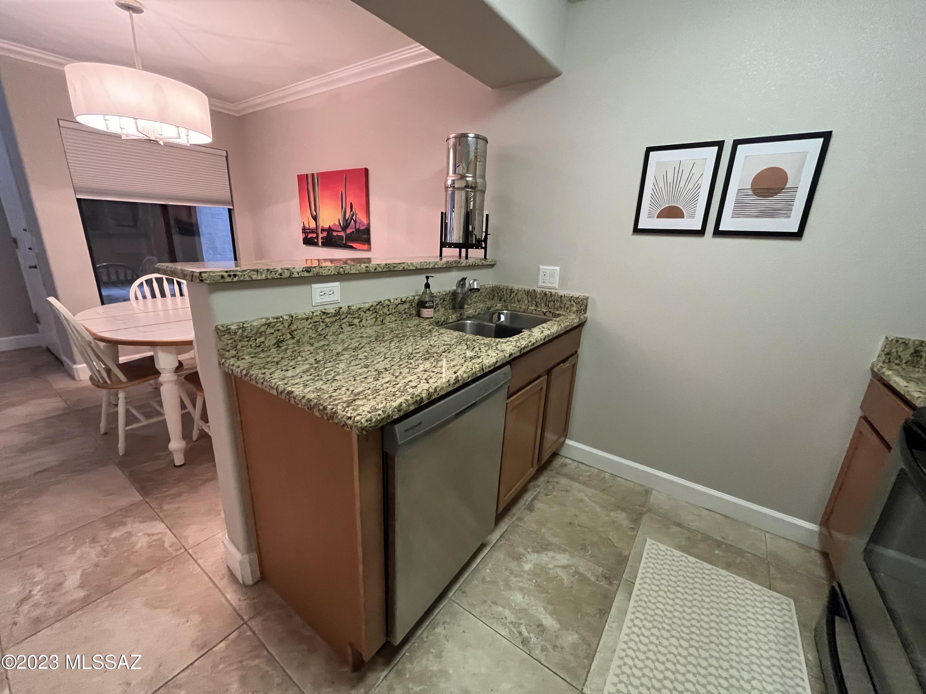 5751 North Kolb Road, Unit 40103 Tucson, AZ 85750 - Photo 10 of 38