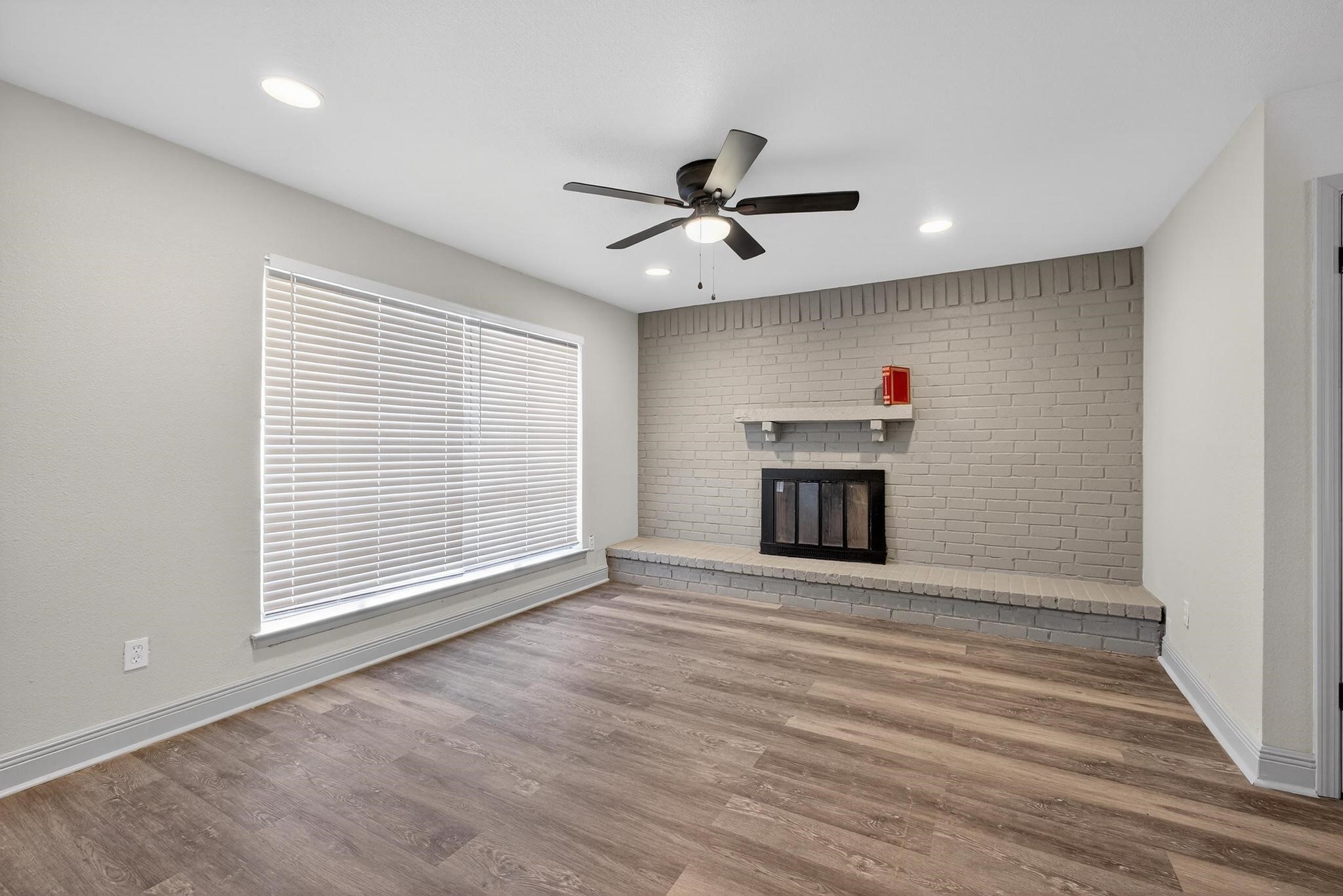 4431 Enchantedgate Drive Spring, TX 77373 - Photo 6 of 25