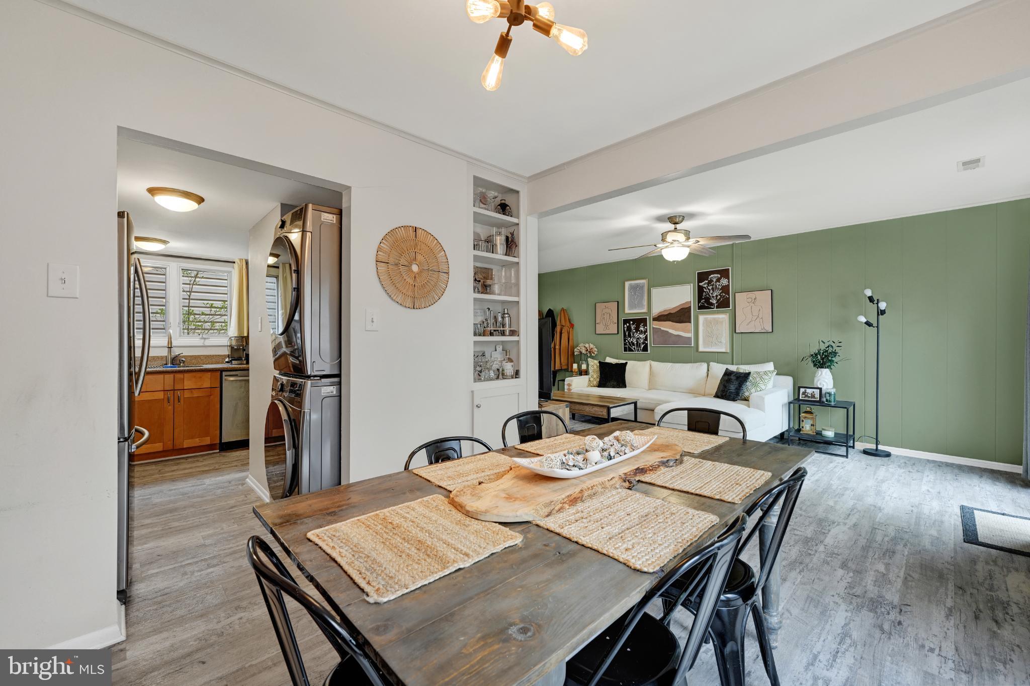 5 Mariners Way, Unit 2 Stevensville, MD 21666 - Photo 6 of 23 Modern open-concept living space awaits you.