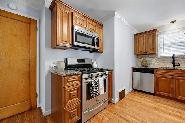 $299,950 | 7228 Walnut Street, Kansas City, MO 64114