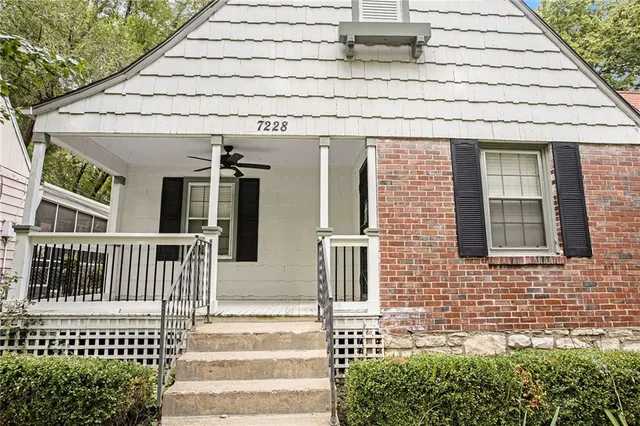 $299,950 | 7228 Walnut Street, Kansas City, MO 64114
