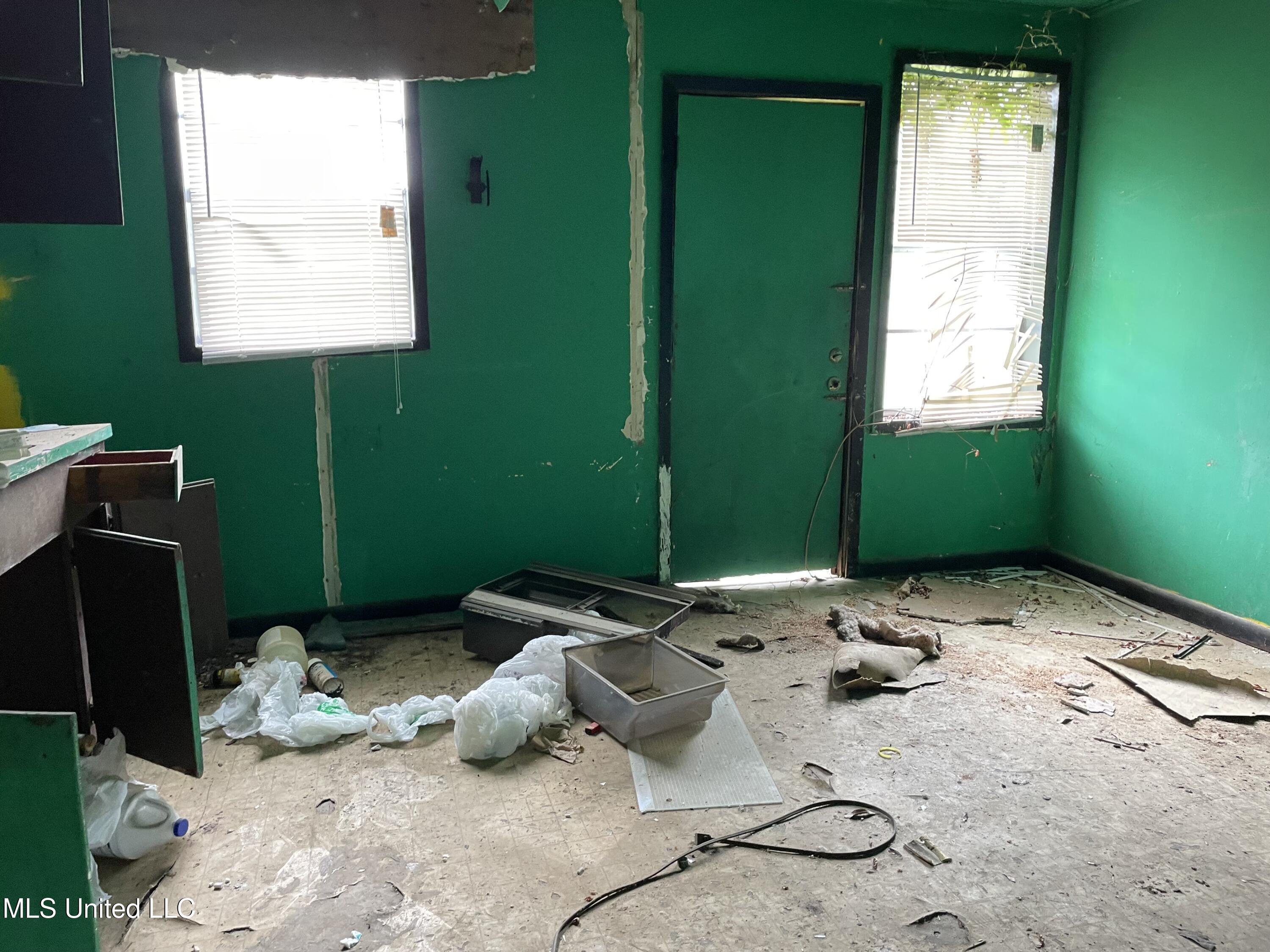 1016-18 Eminence Row Jackson, MS 39213 - Photo 11 of 11 IMG_1696