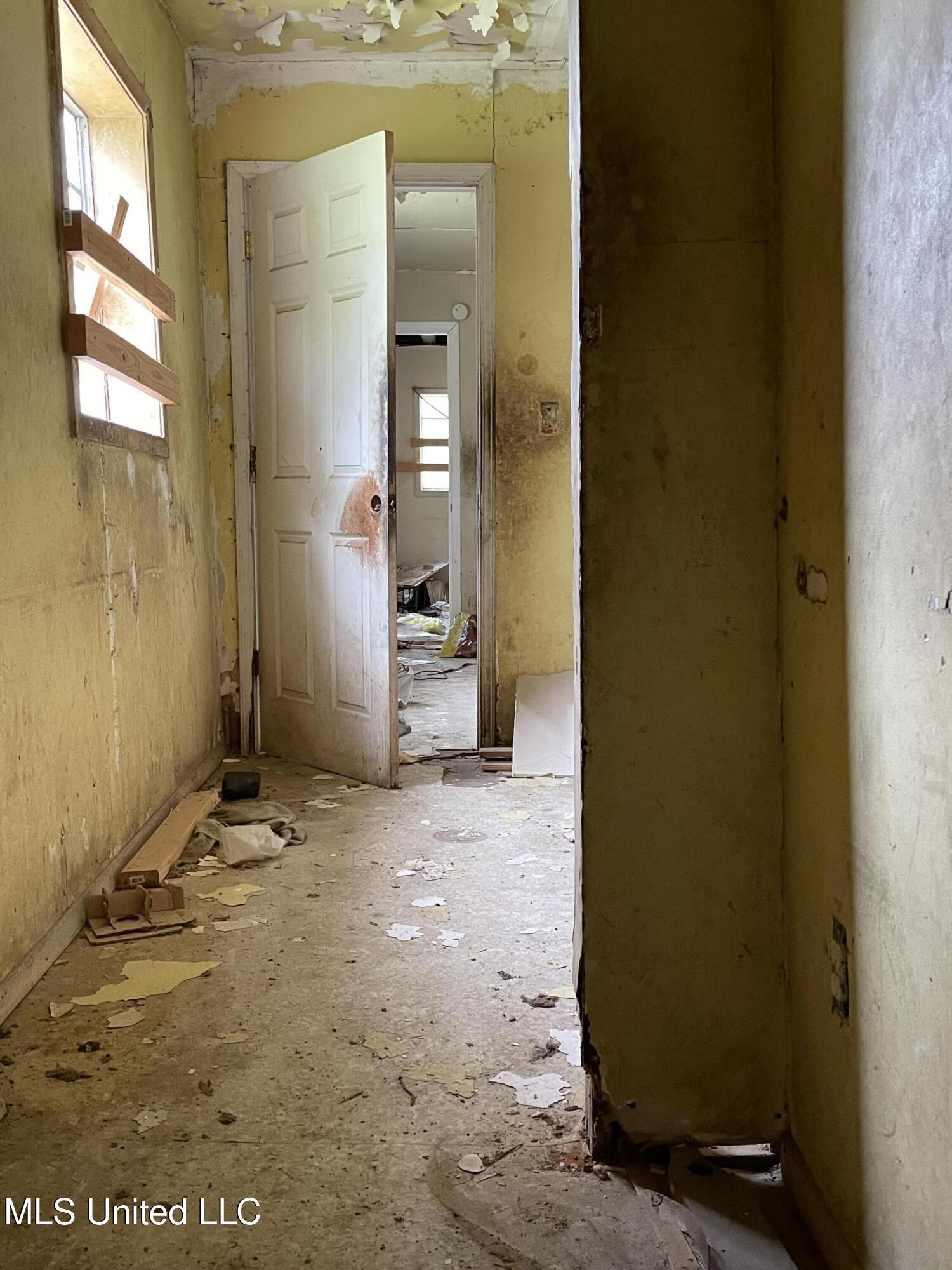 1016-18 Eminence Row Jackson, MS 39213 - Photo 7 of 11 IMG_1700