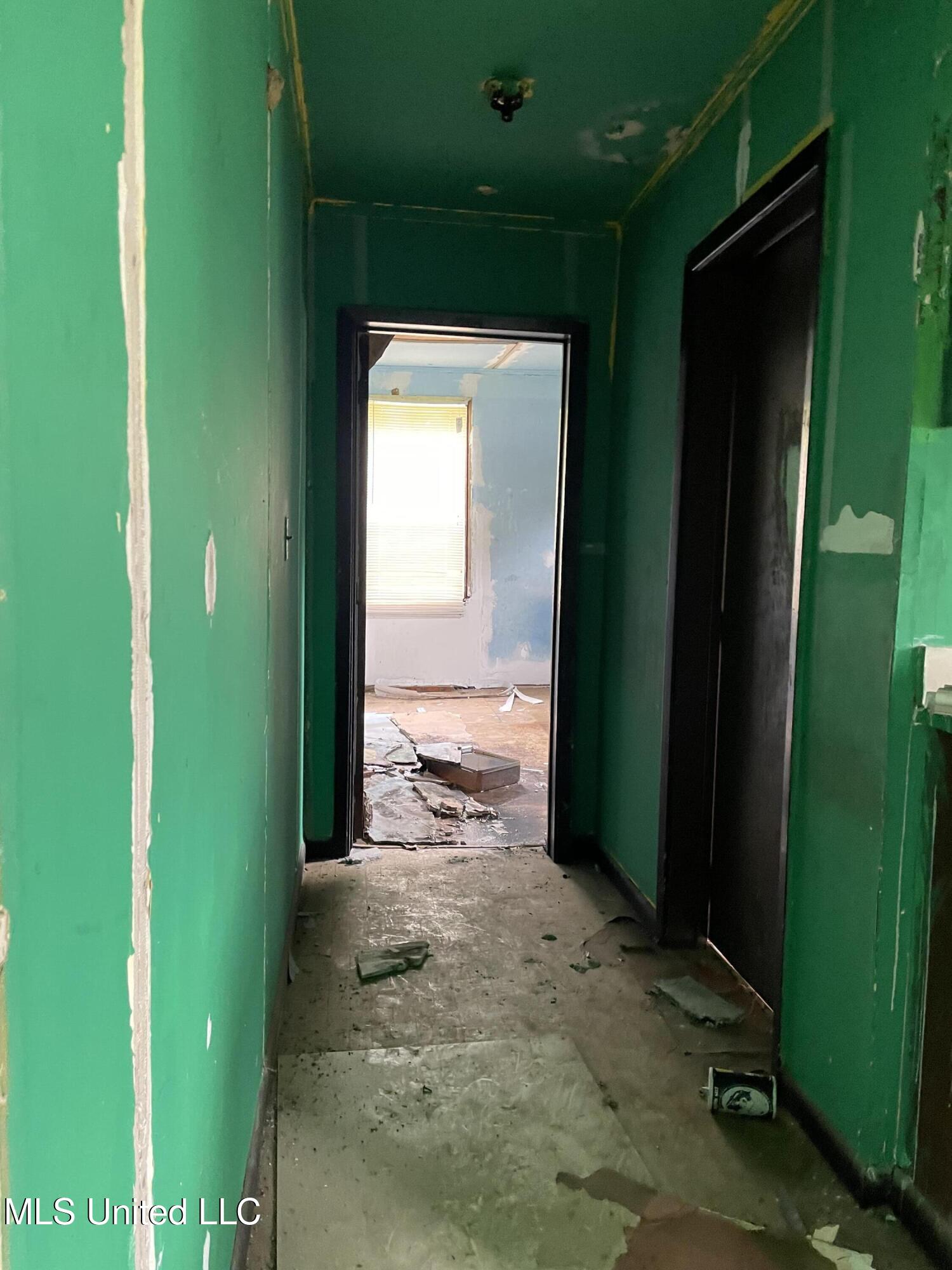 1016-18 Eminence Row Jackson, MS 39213 - Photo 8 of 11 IMG_1695