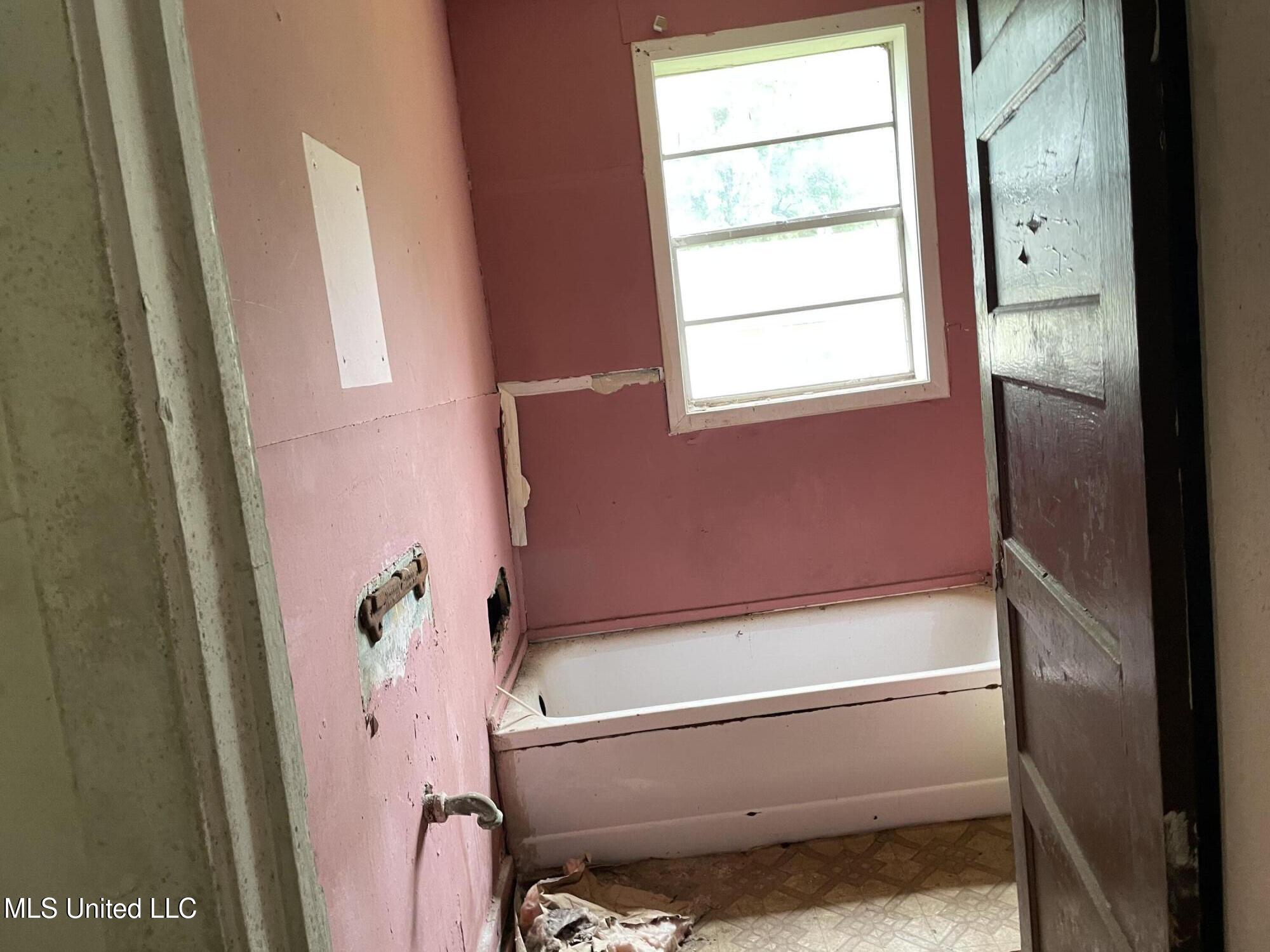 1016-18 Eminence Row Jackson, MS 39213 - Photo 9 of 11 IMG_1699