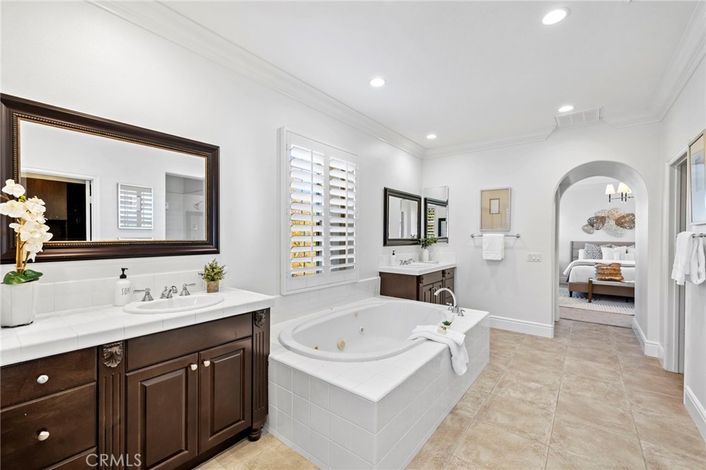 1 Cambridge Road Ladera Ranch, CA 92694 - Photo 24 of 54