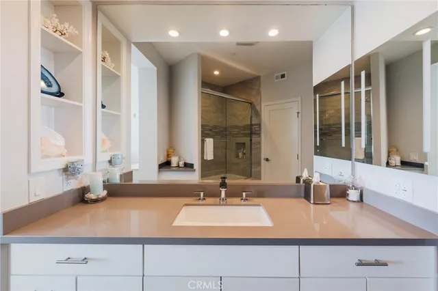 $2,499,000 | 230 Lille Lane, Unit 113, Newport Beach, CA 92663