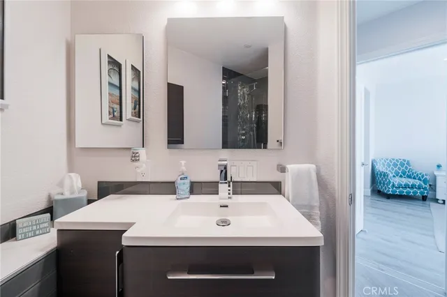 $2,499,000 | 230 Lille Lane, Unit 113, Newport Beach, CA 92663