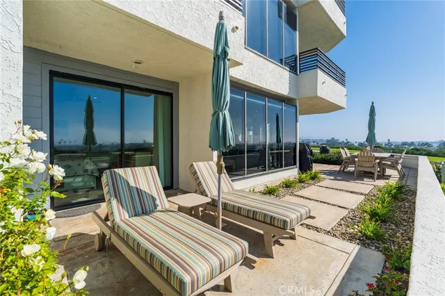 $2,499,000 | 230 Lille Lane, Unit 113, Newport Beach, CA 92663