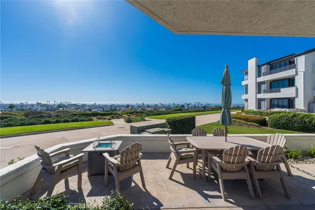 $2,499,000 | 230 Lille Lane, Unit 113, Newport Beach, CA 92663